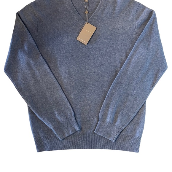 Neiman Marcus Cashmere Sweater - Picture 3 of 7